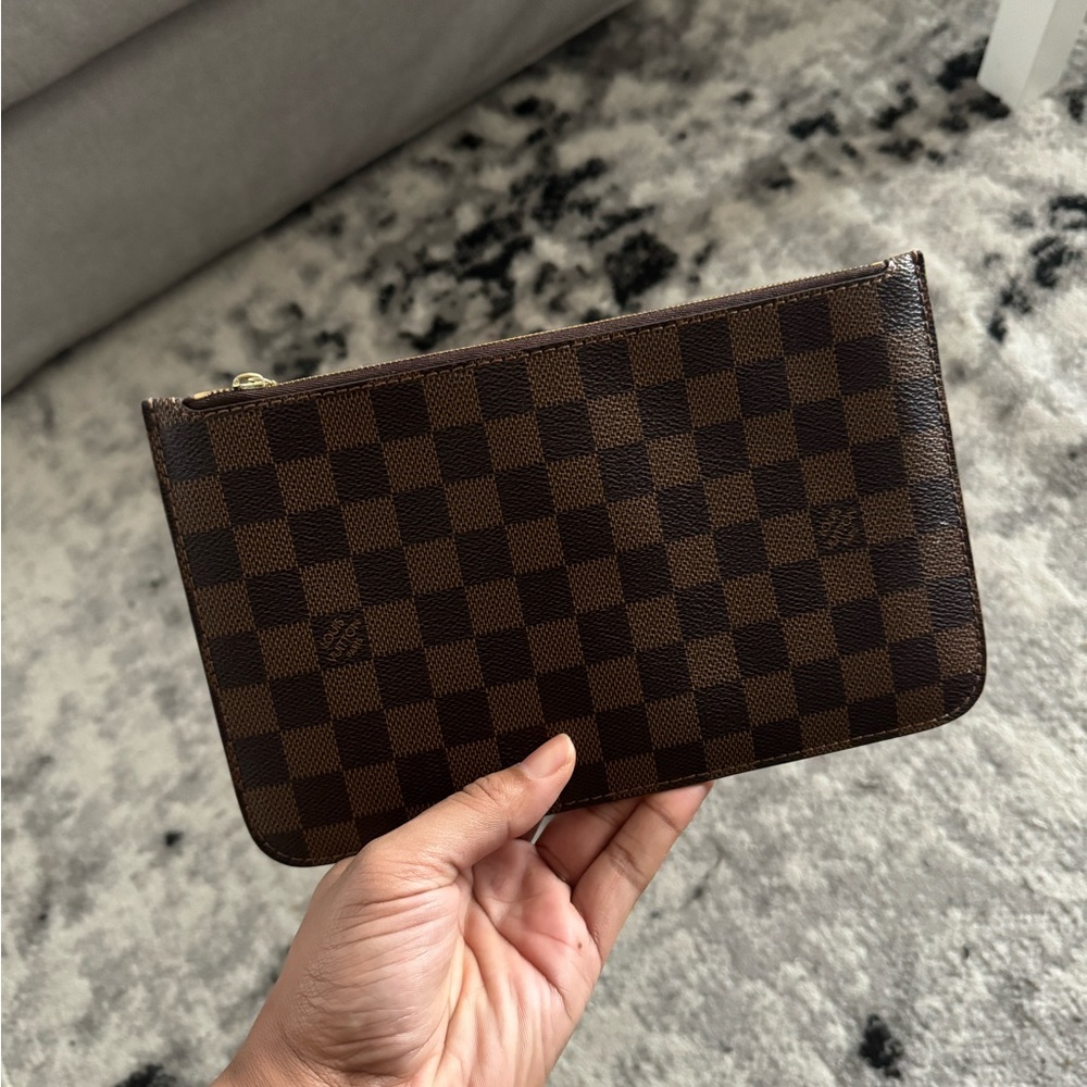 Louis Vitton Wallet (From Neverfull)